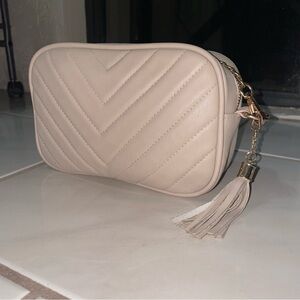 Elegant Cream Quilted Women's Bag